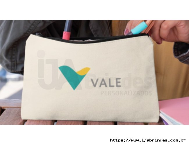 Necessarie  18cm L x 10cm