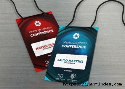 Credencial PVC com cordo simples