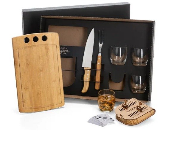 Kit Churrasco, Whisky E Truco - 8 Ps - C/ Jogo De Baralho