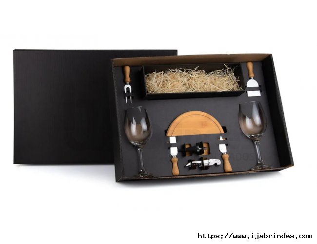 Kit Queijo E Vinho Com Espao Para Garrafa